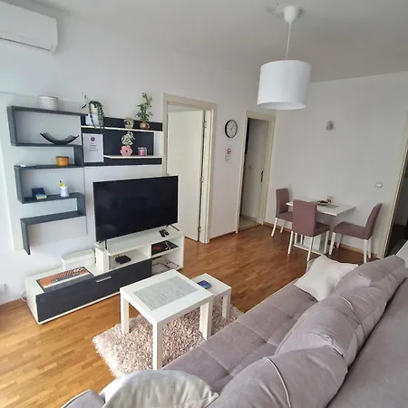 Apartment Anamarie Apartment, Free Parking, Belgrade, Center, Srb *