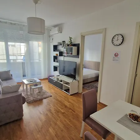 Apartment Anamarie Apartment, Free Parking, Belgrade, Center, Srb Belgrade
